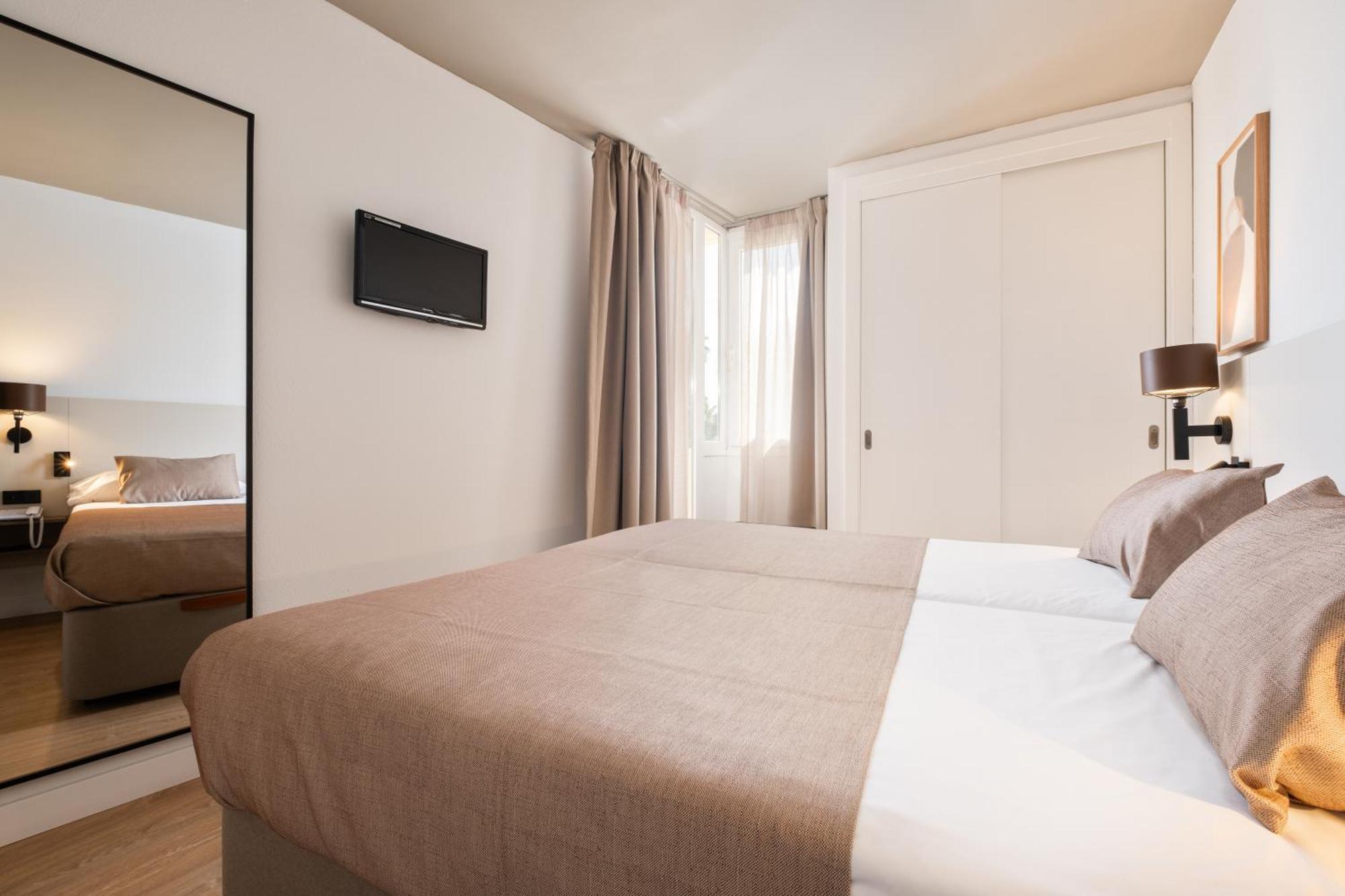 Comfort One-Bedroom Apartment,1590343144:JPEG